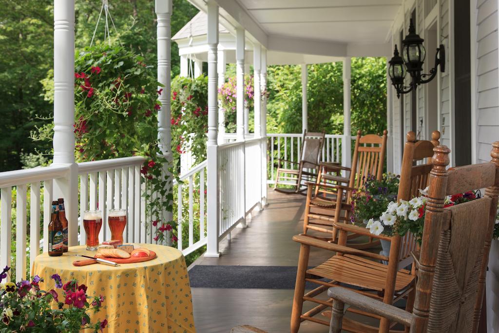 The Maple Leaf Inn Barnard Exterior photo